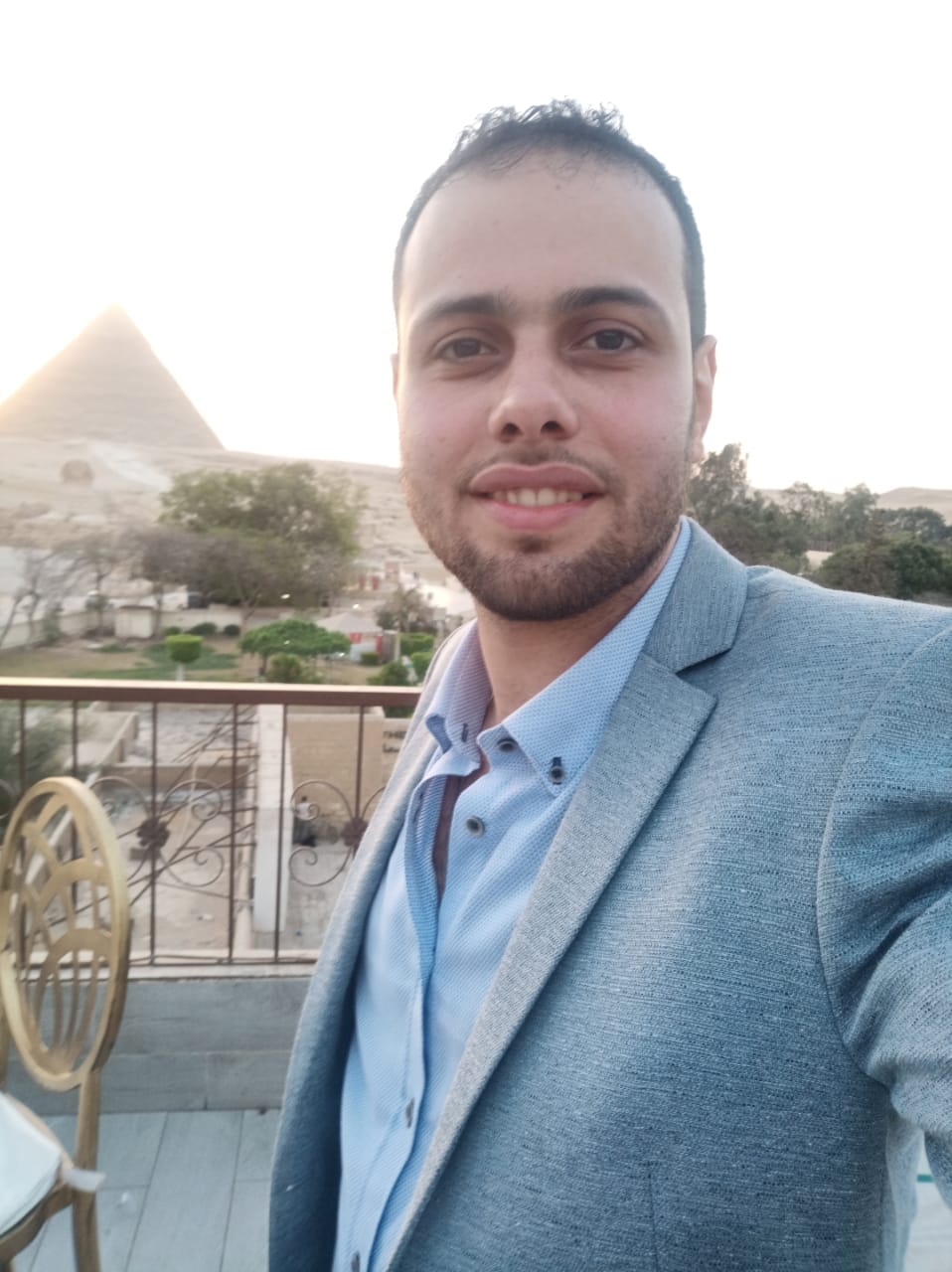 صديق جدع وفي وكاتم اسرار 